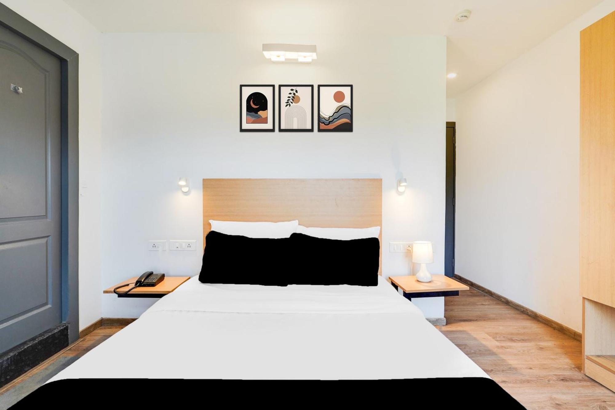Super Townhouse Btm Layout Near Madiwala Lake Formerly Q Rooms Bangalore Exterior foto
