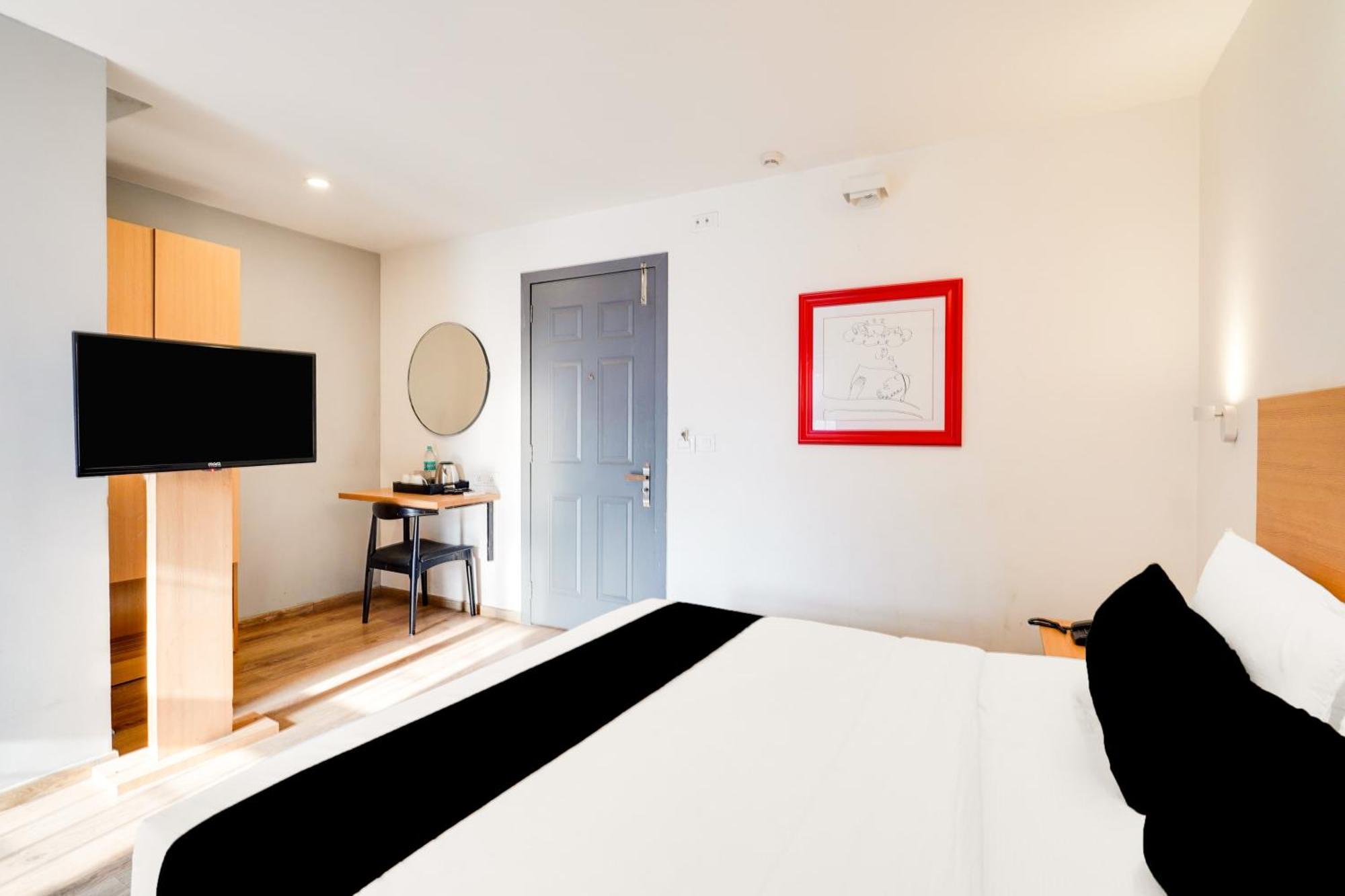 Super Townhouse Btm Layout Near Madiwala Lake Formerly Q Rooms Bangalore Exterior foto