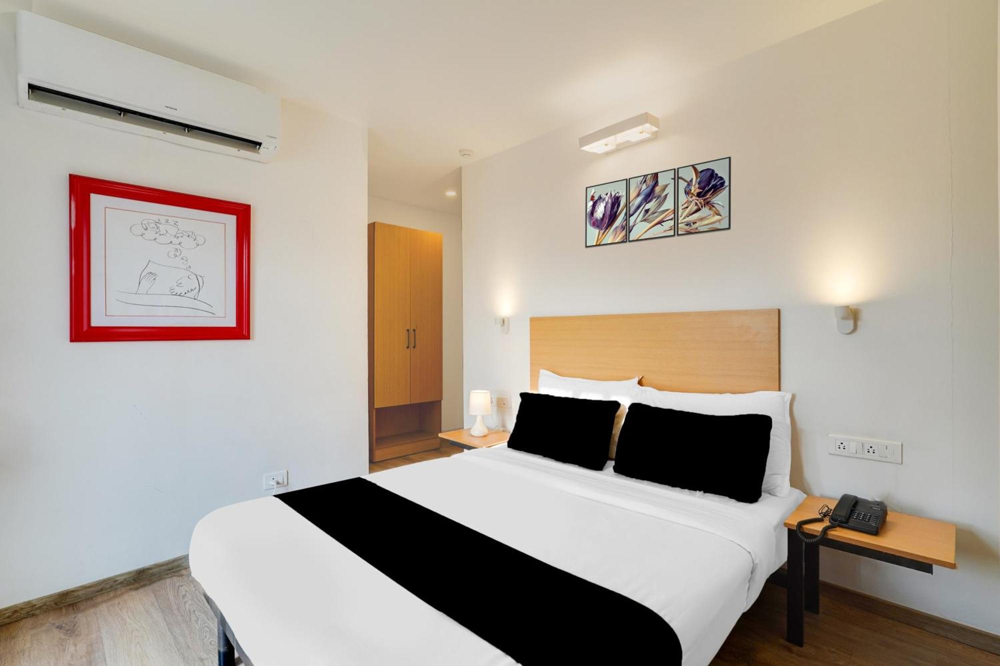 Super Townhouse Btm Layout Near Madiwala Lake Formerly Q Rooms Bangalore Exterior foto